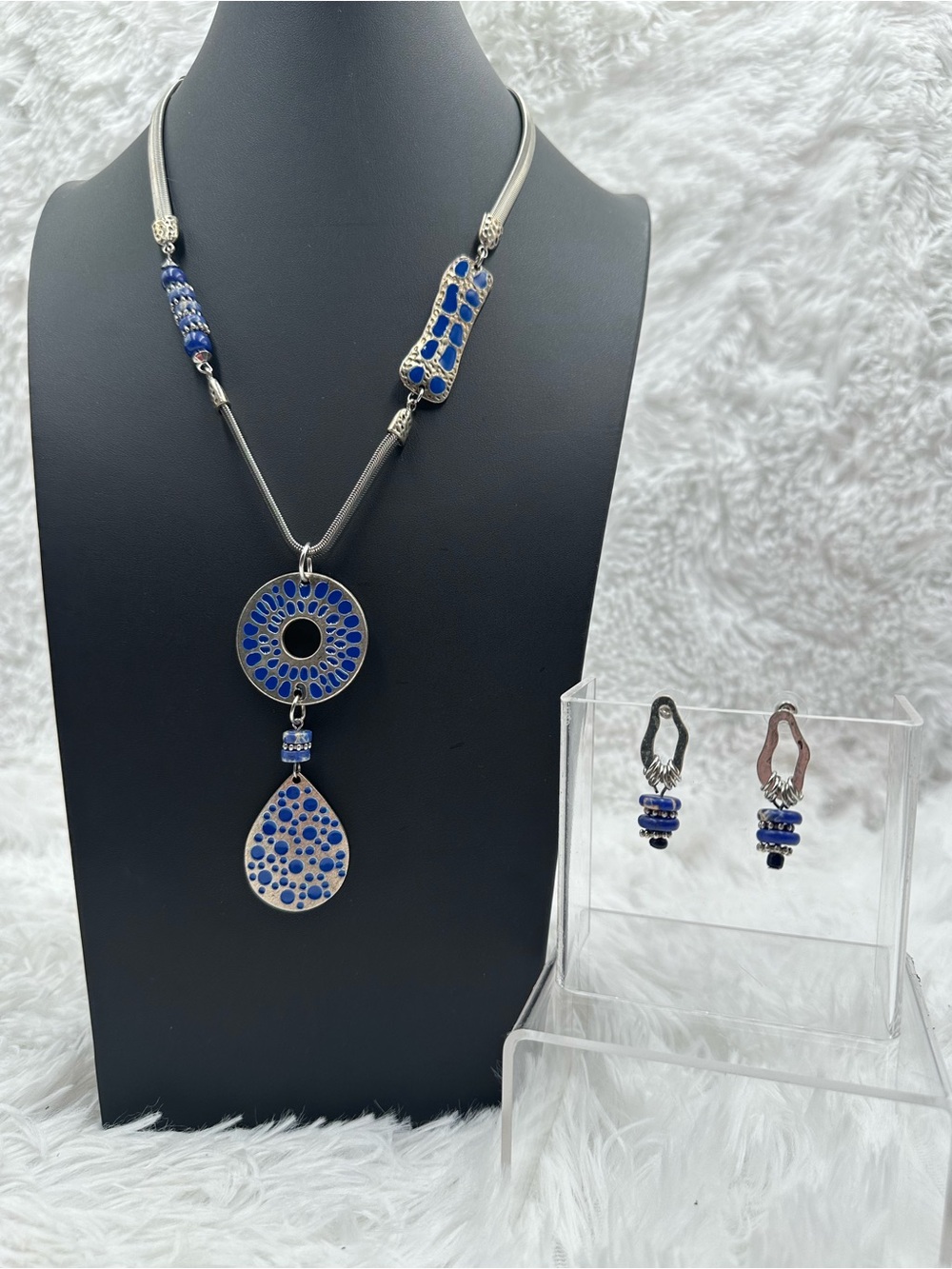 Blue Enamel Drop Necklace (Earrings Free) Silver Tone Pendant Adjustable